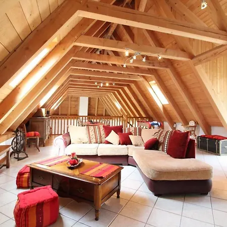Holiday home Maison Spacieuse Avec Jardin, Cheminee, Jeux Pour Enfants Et Proche Des Cascades Et Lacs - Fr-1-742-521 Veze
