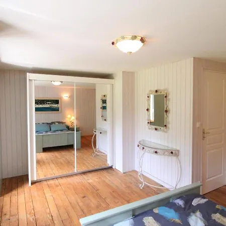 Maison Spacieuse Avec Jardin, Cheminee, Jeux Pour Enfants Et Proche Des Cascades Et Lacs - Fr-1-742-521 * Veze