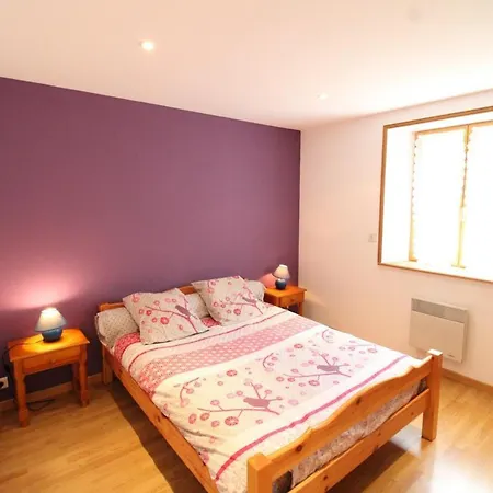 Maison Spacieuse Avec Jardin, Cheminee, Jeux Pour Enfants Et Proche Des Cascades Et Lacs - Fr-1-742-521 Holiday home Veze